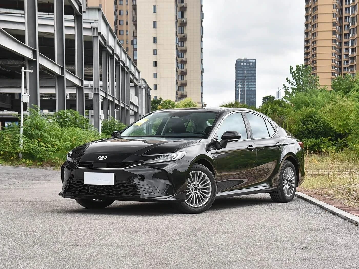 Camry 2027 2.0L HEV Elite