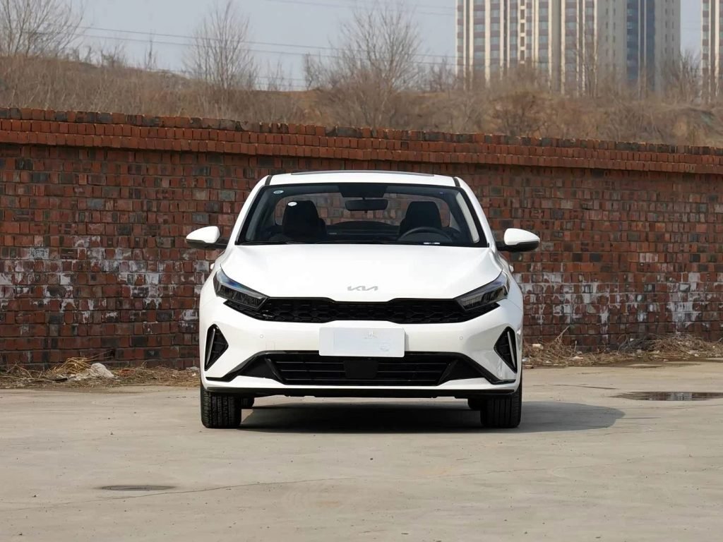 Yueda-Kia K3 2024 1.5L CVT Comfort-Premium